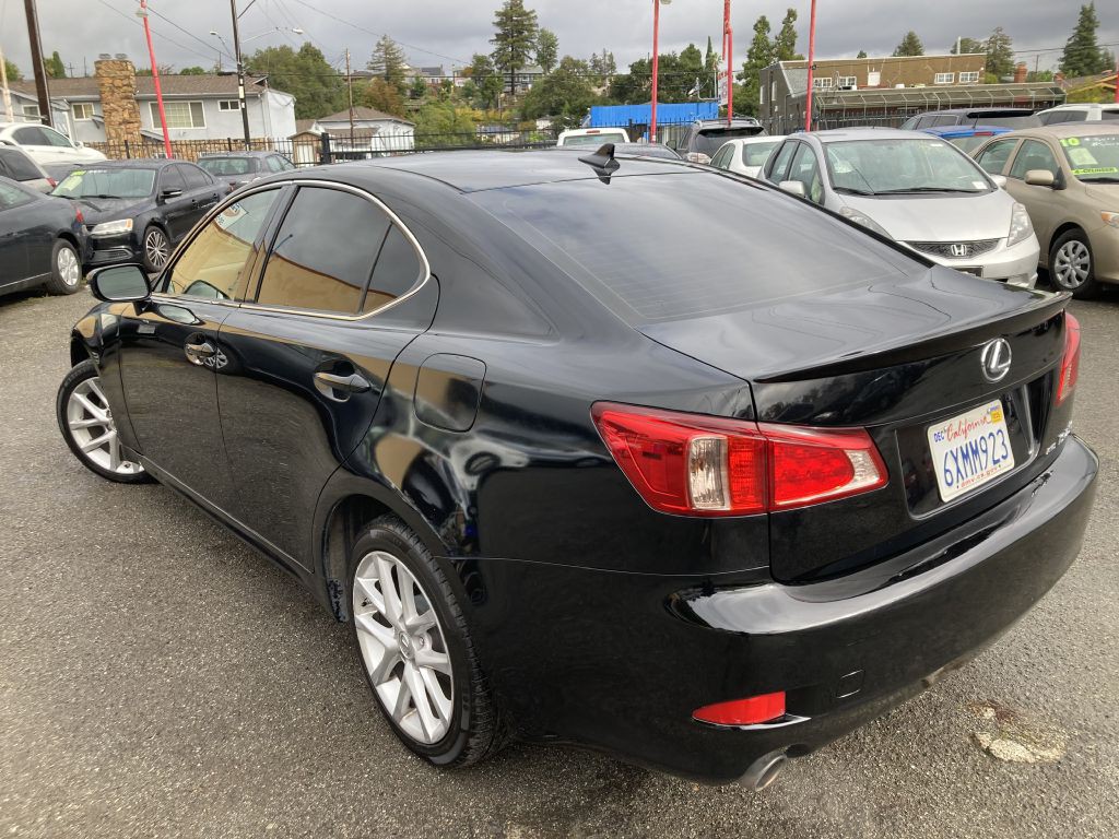 2012 Lexus IS Image 7