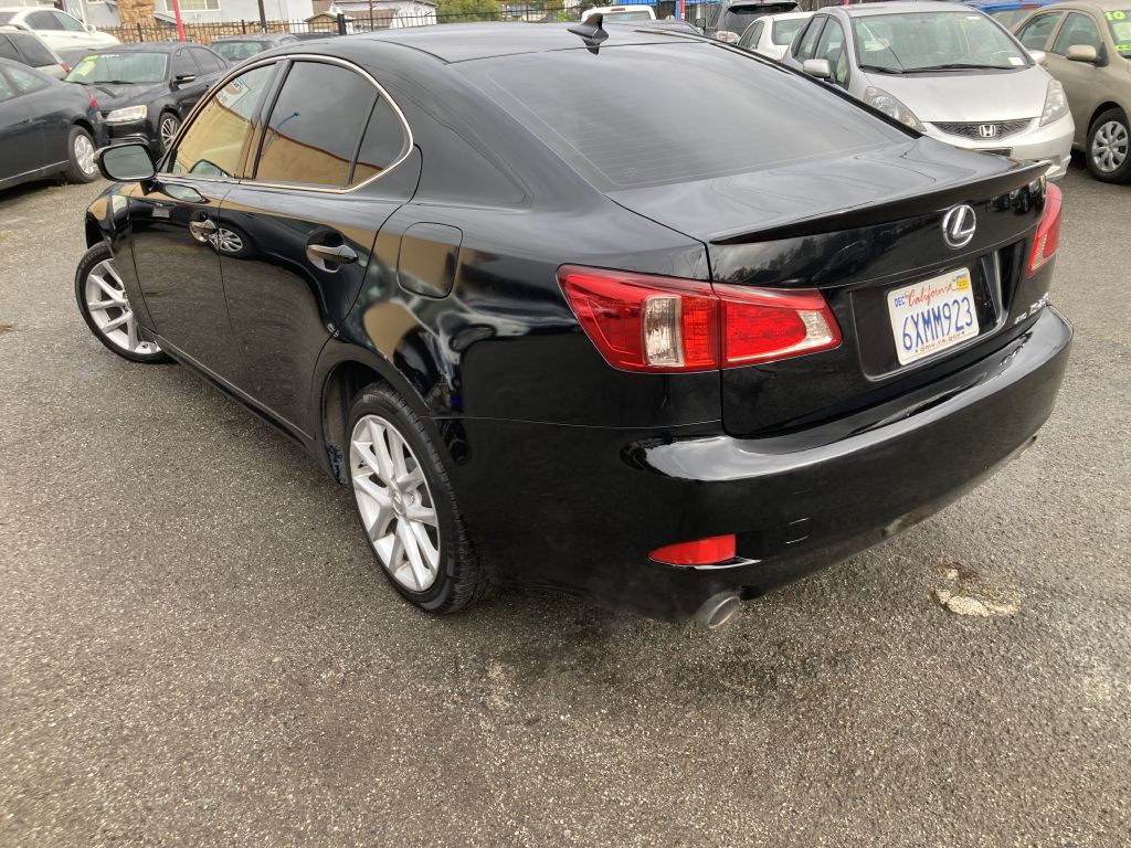 2012 Lexus IS Image 8