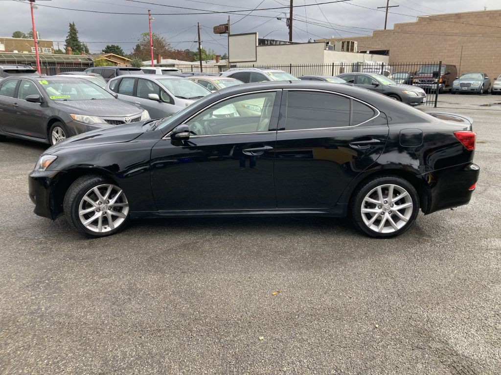 2012 Lexus IS Image 9