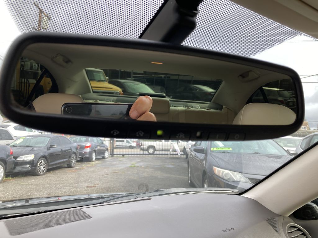 2012 Lexus IS Image 27