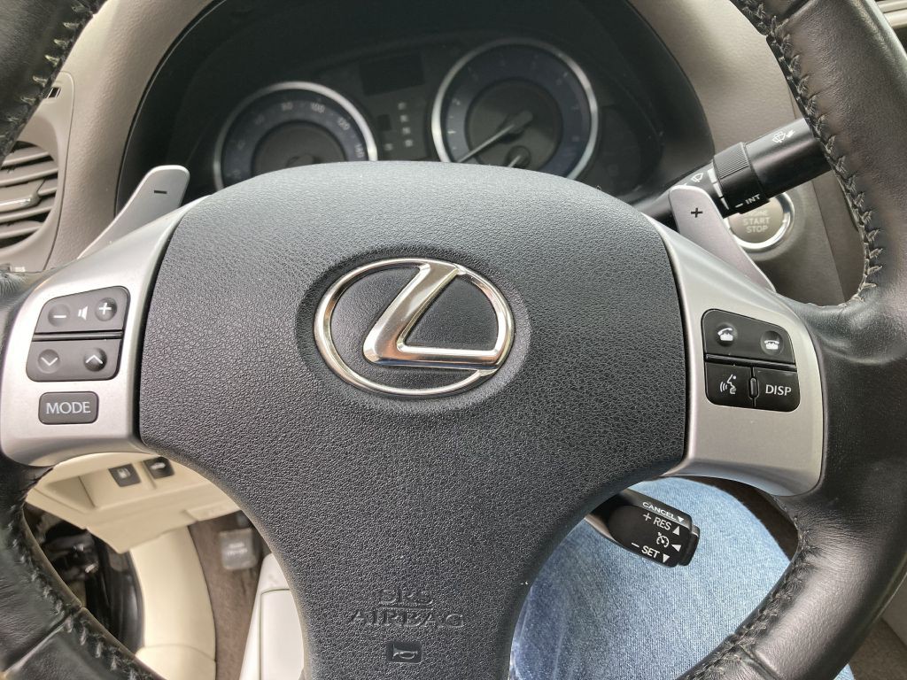2012 Lexus IS Image 29