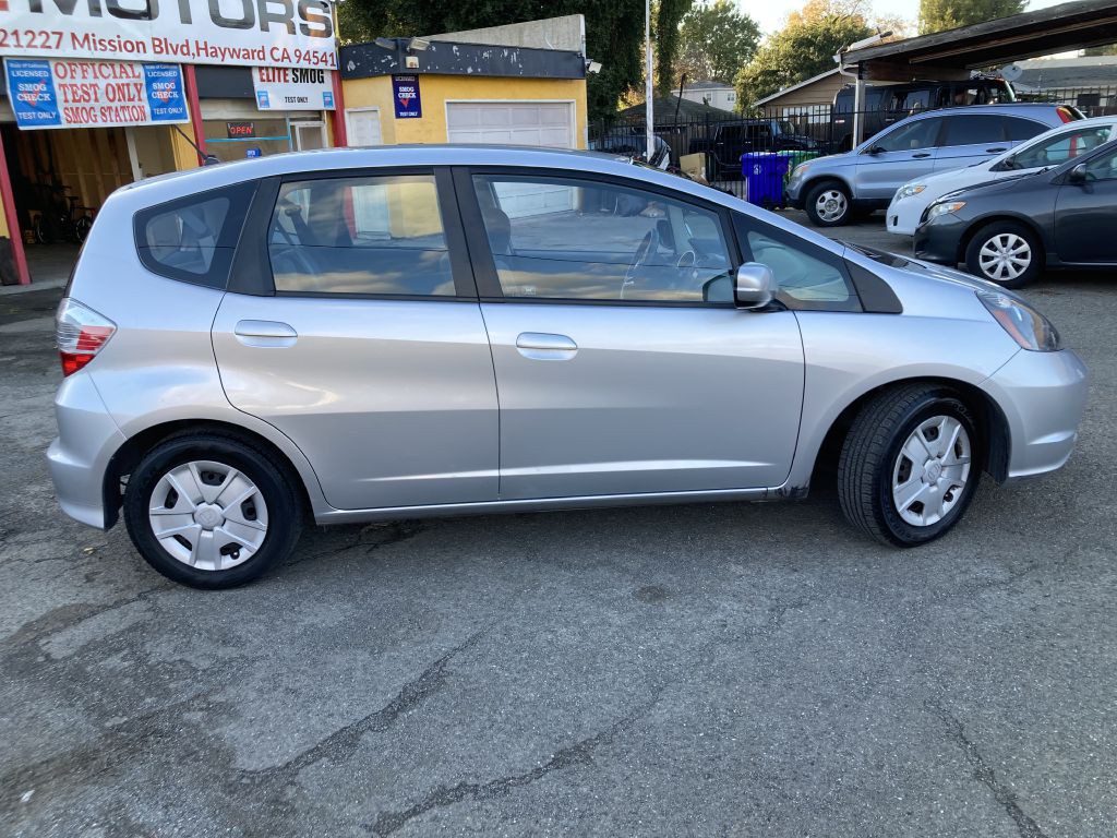 2013 Honda Fit Image 5