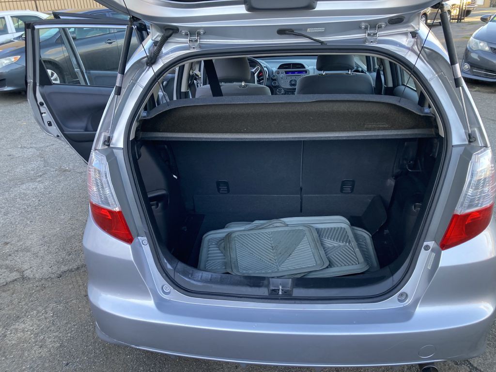 2013 Honda Fit Image 17