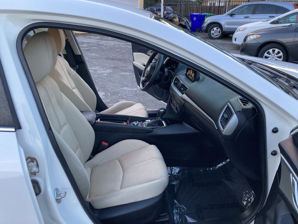 2017 Mazda Mazda3 Image 18