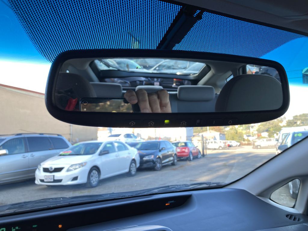 2009 Toyota Prius Image 24