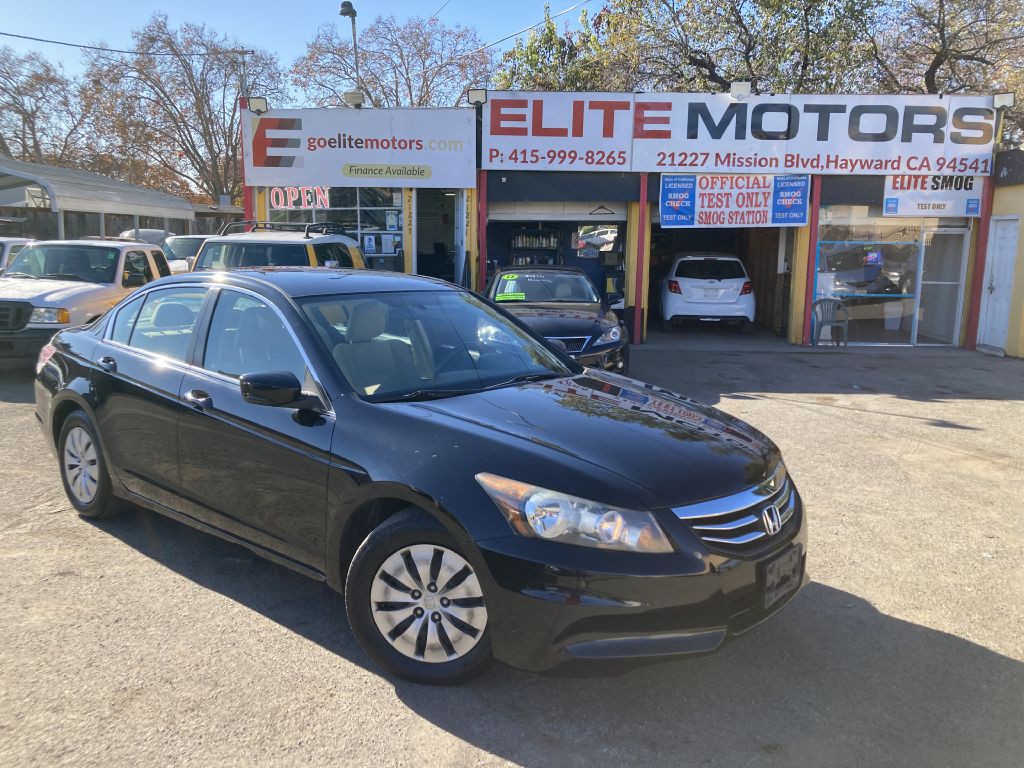 2011 Honda Accord Image 2