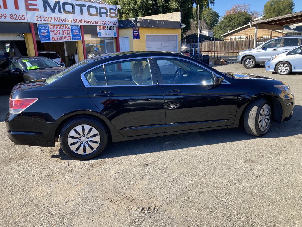 2011 Honda Accord Image 4