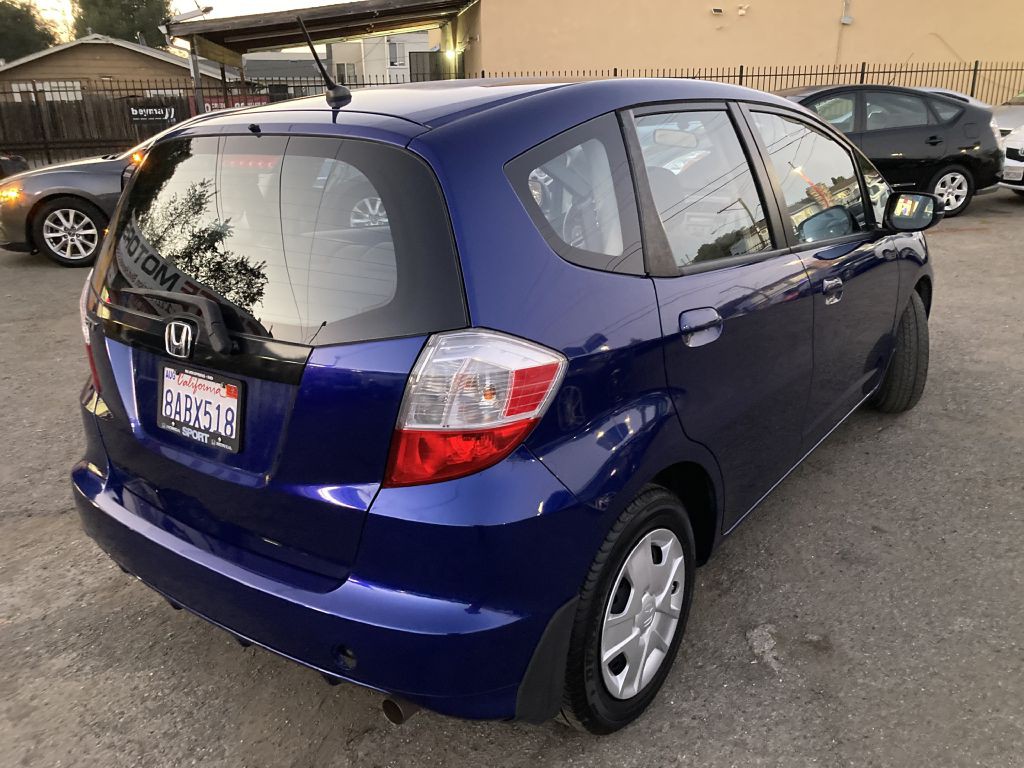 2013 Honda Fit Image 5