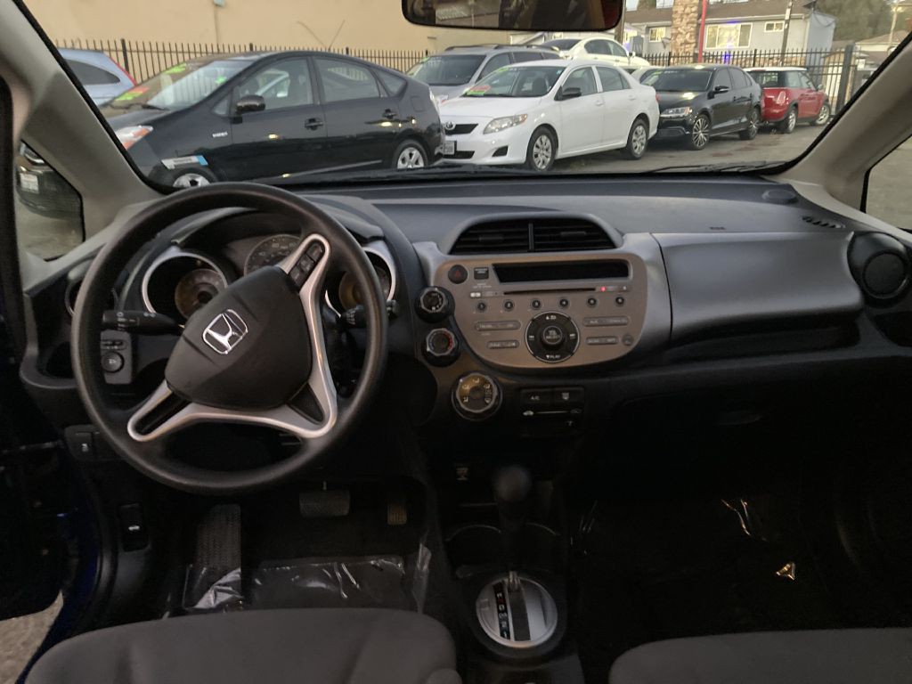 2013 Honda Fit Image 13