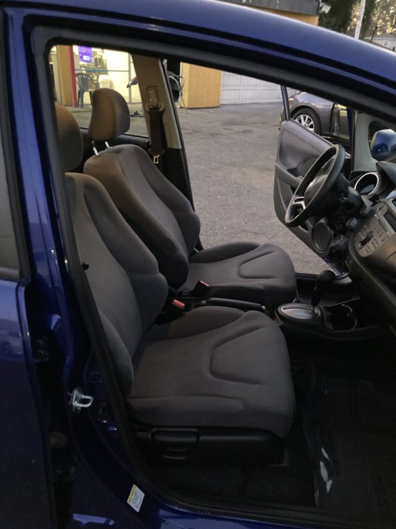 2013 Honda Fit Image 16