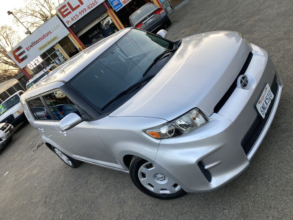 2011 Scion xB Image 3