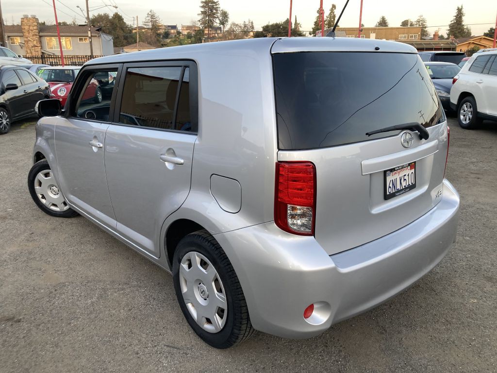 2011 Scion xB Image 7