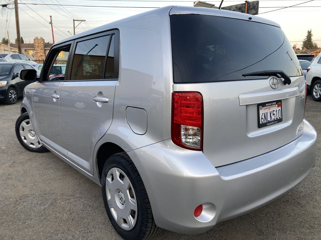 2011 Scion xB Image 13