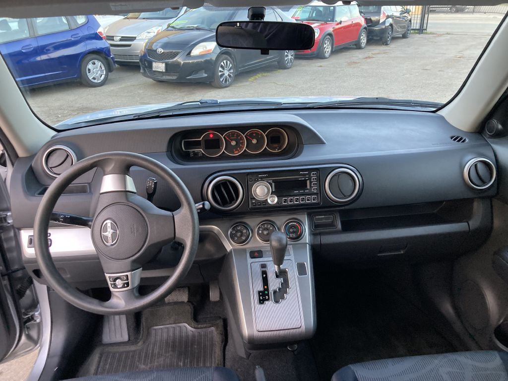 2011 Scion xB Image 19