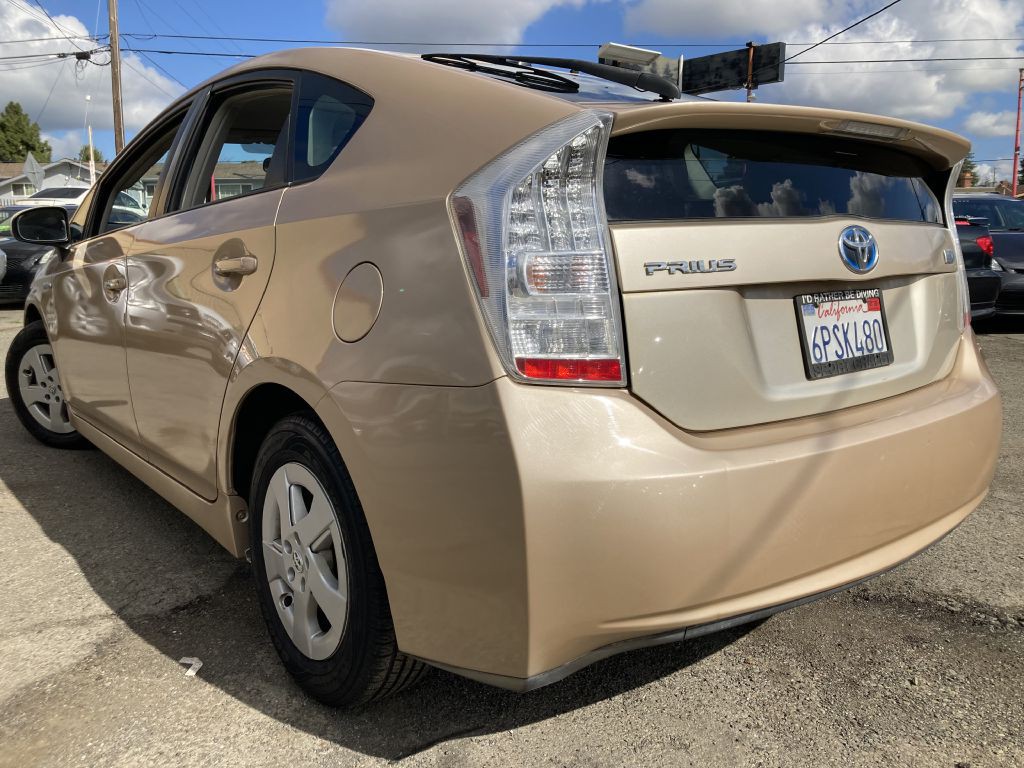2011 Toyota Prius Image 12