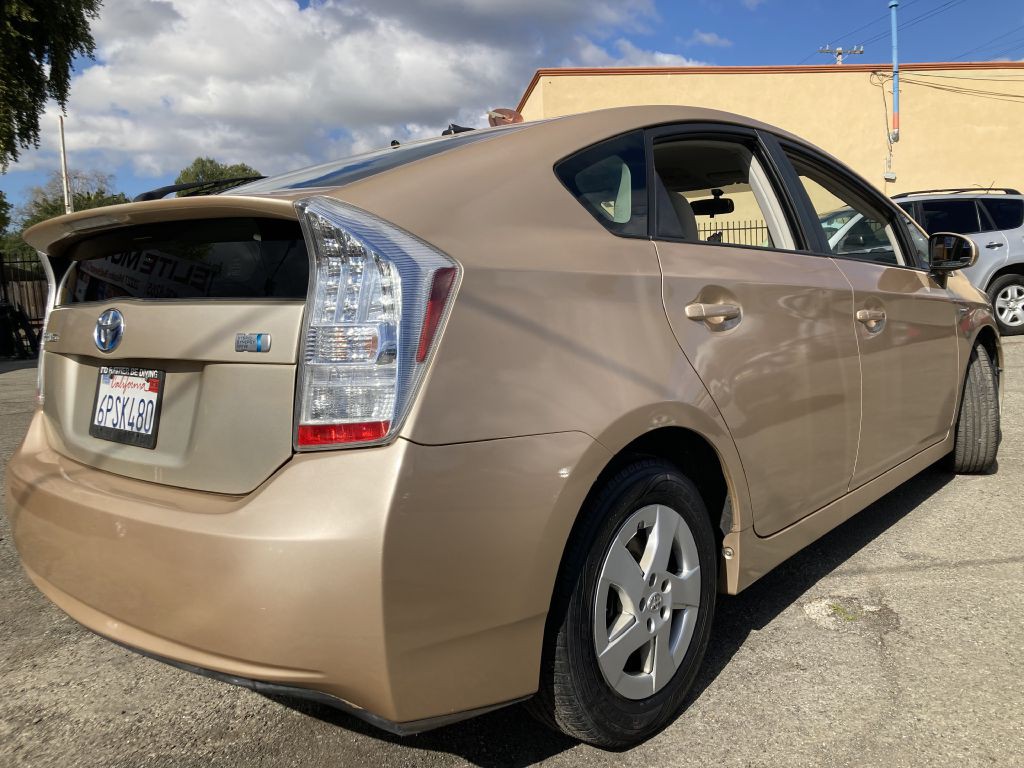 2011 Toyota Prius Image 13
