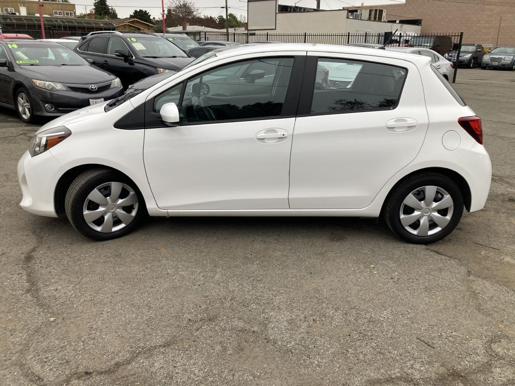 2015 Toyota Yaris Image 7