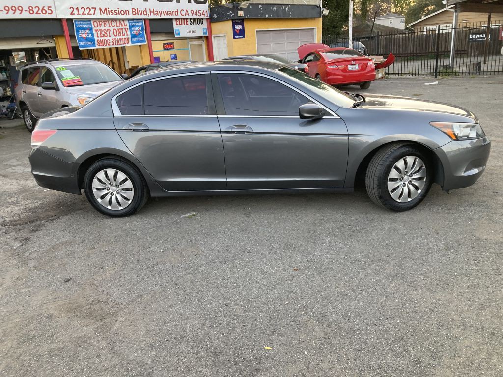 2010 Honda Accord Image 4