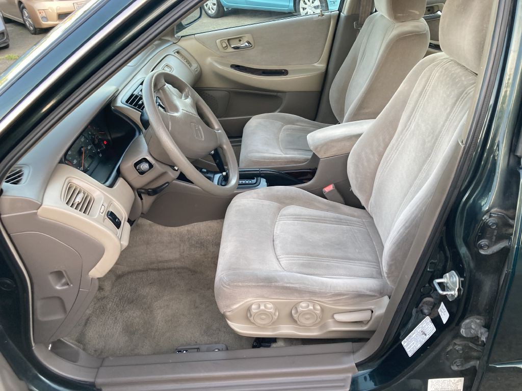 2000 Honda Accord Image 12