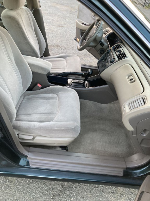 2000 Honda Accord Image 18