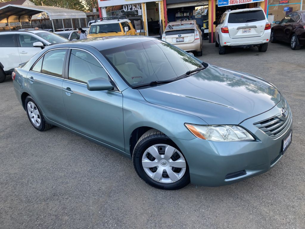 2008 Toyota Camry Image 2