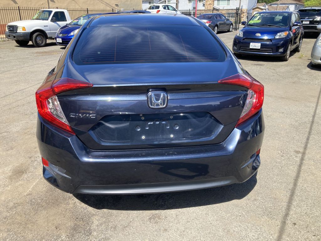 2017 Honda Civic Image 6