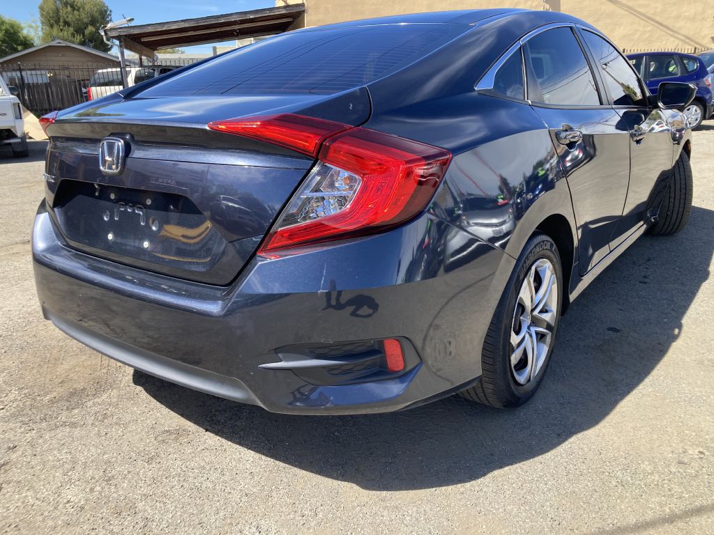 2017 Honda Civic Image 8