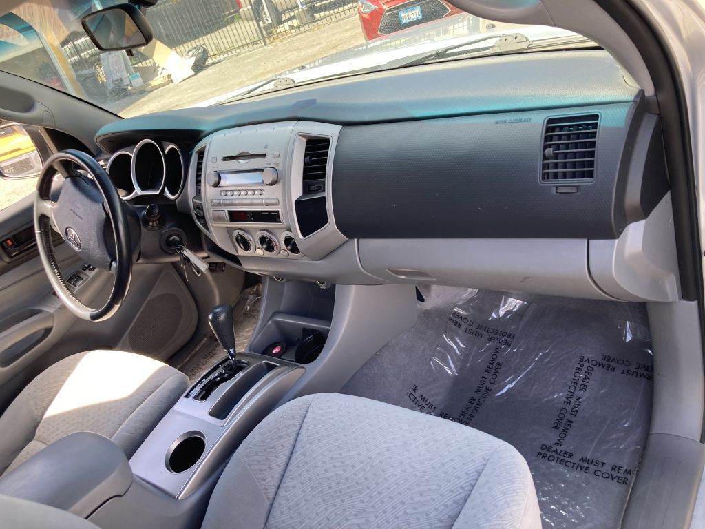 2006 Toyota Tacoma Image 18