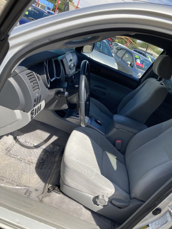 2006 Toyota Tacoma Image 25