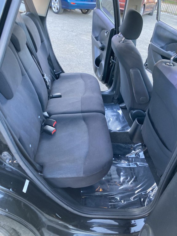 2011 Honda Fit Image 15