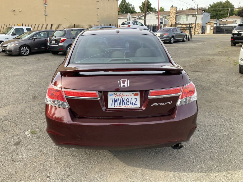 2011 Honda Accord Image 6