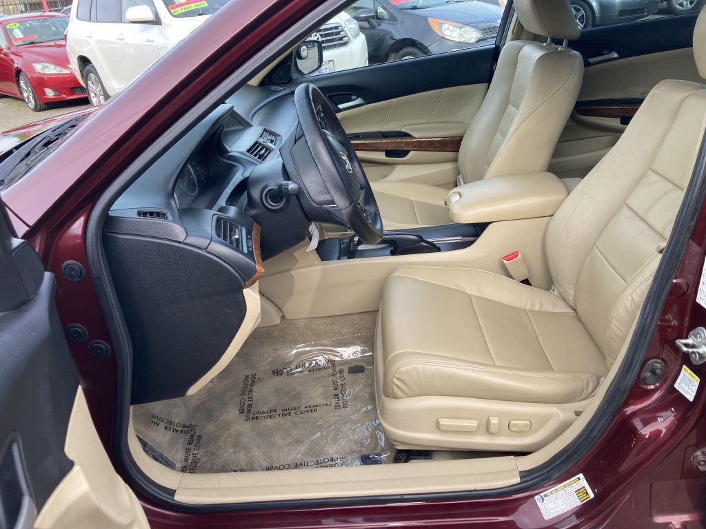 2011 Honda Accord Image 11