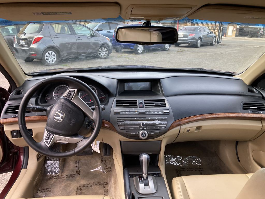 2011 Honda Accord Image 17