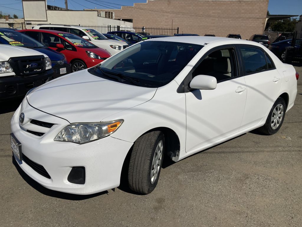 2011 Toyota Corolla Image 9