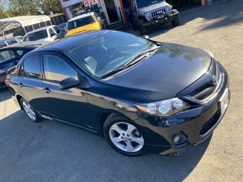 2011 Toyota Corolla Image 3