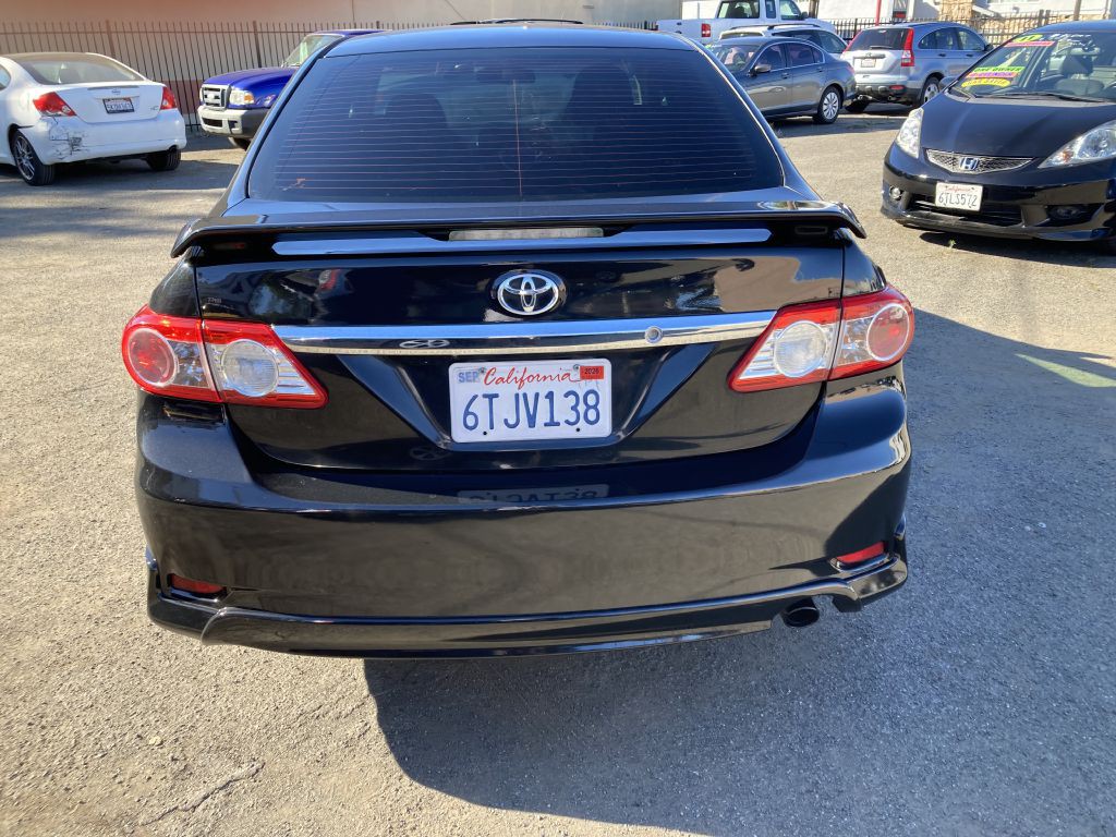2011 Toyota Corolla Image 5