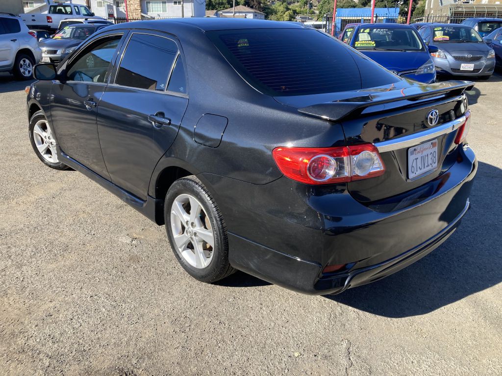 2011 Toyota Corolla Image 6