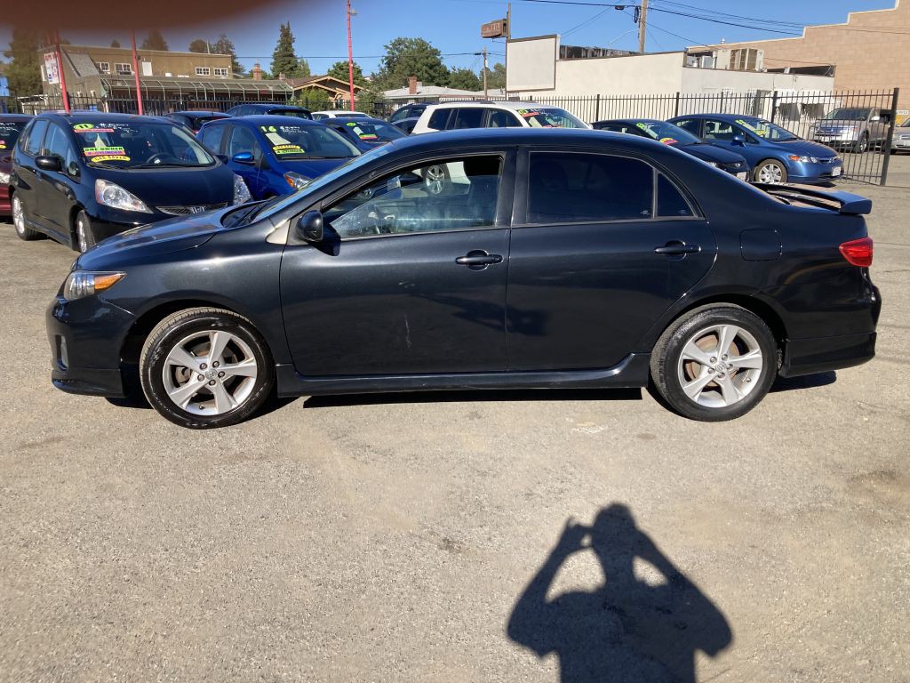 2011 Toyota Corolla Image 7