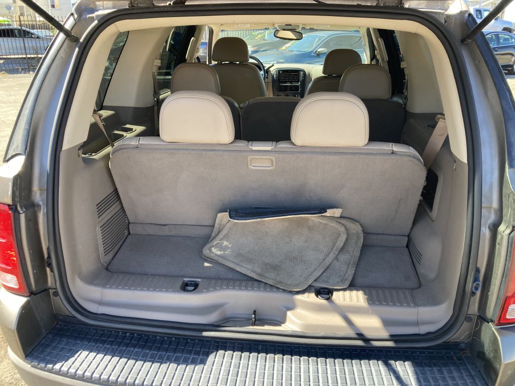 2002 Ford Explorer Image 14