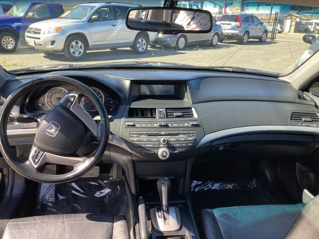 2009 Honda Accord Image 17