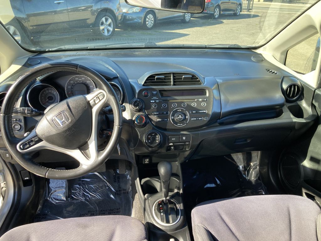 2012 Honda Fit Image 20
