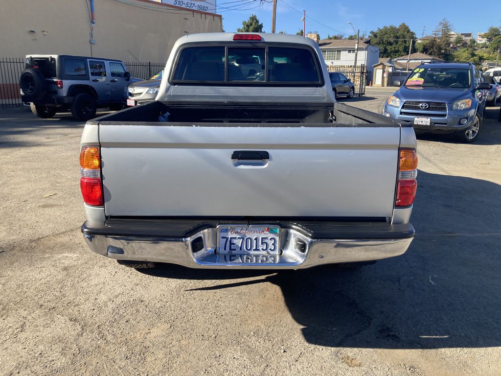2003 Toyota Tacoma Image 6