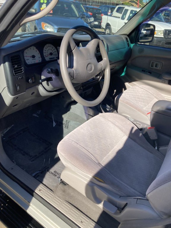 2003 Toyota Tacoma Image 15