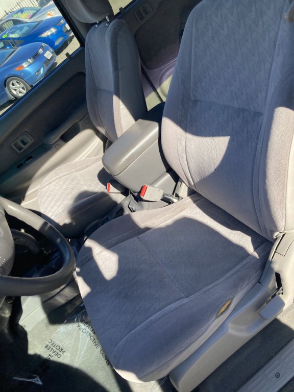 2003 Toyota Tacoma Image 16