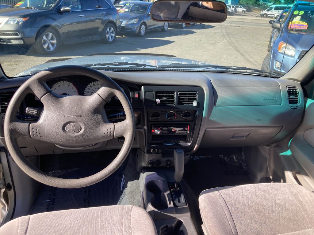 2003 Toyota Tacoma Image 19