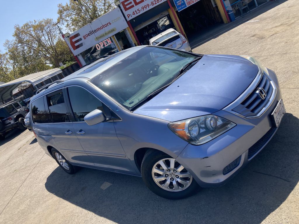 2008 Honda Odyssey Image 2