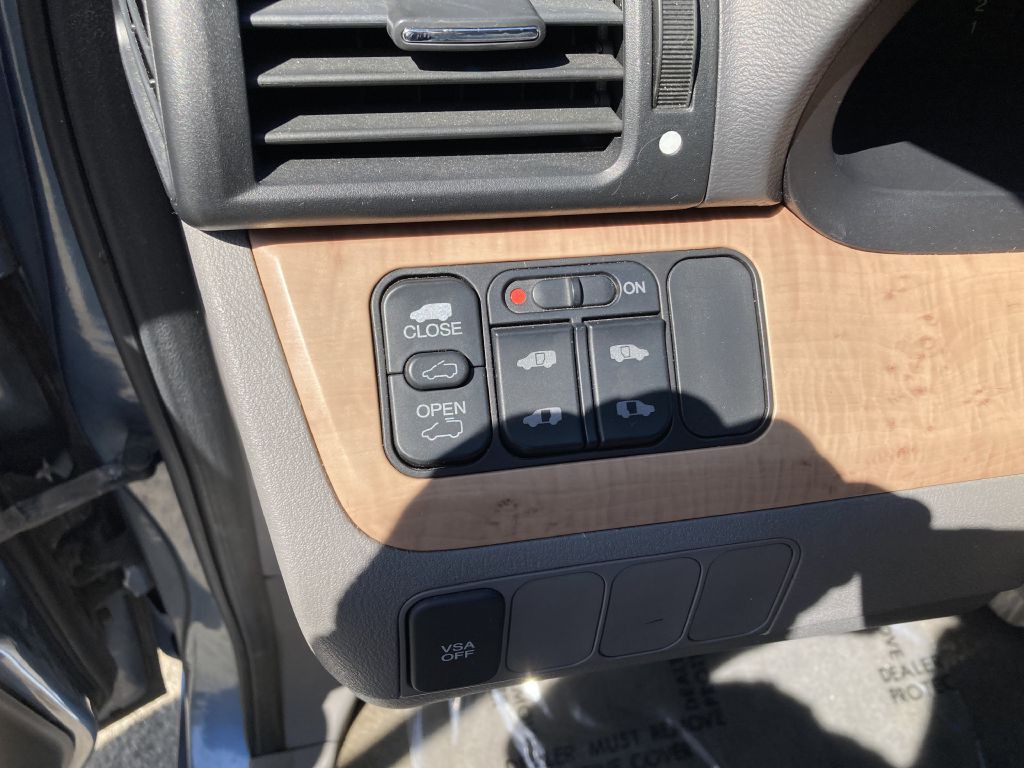 2008 Honda Odyssey Image 18