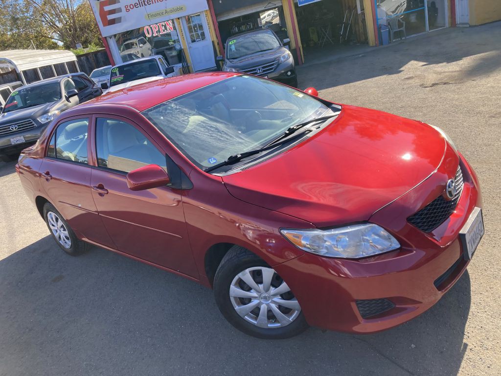 2010 Toyota Corolla Image 2