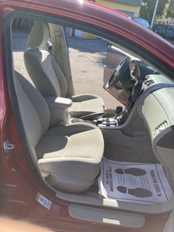 2010 Toyota Corolla Image 21