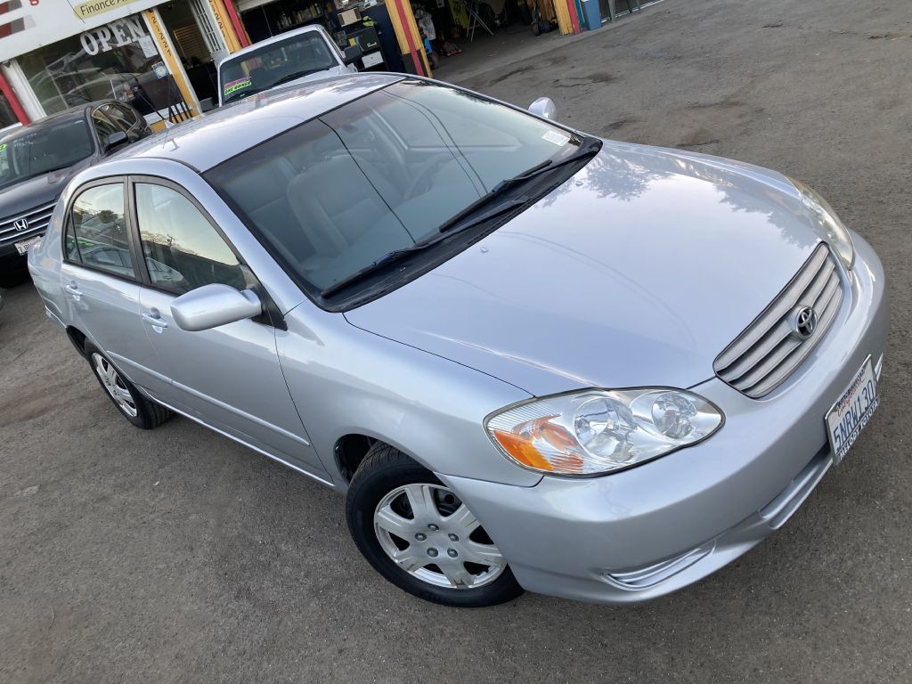 2004 Toyota Corolla Image 2